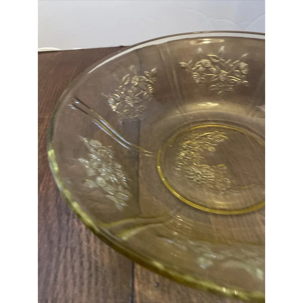 Vintage Serving Bowl, Yellow/Amber Federal‎ Glass Sharon Cabbage Rose 8.5